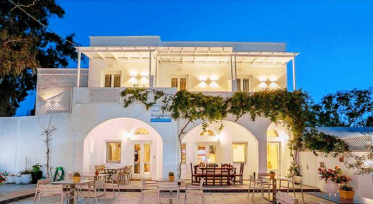 Hotel Eucalyptus in Santorini
