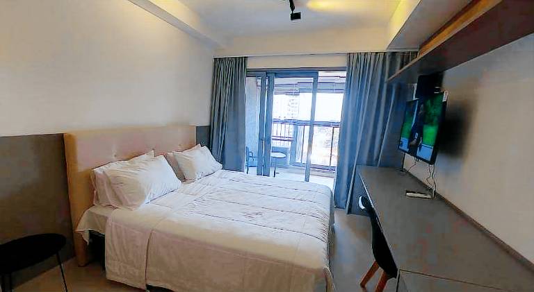Rental apartment with pool in Olímpia