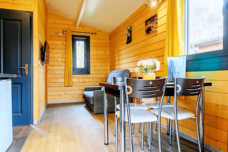 Child-friendly lovely chalet with terrace, heated pool & fast internet | Garden view | Pets are welcome — photo 2