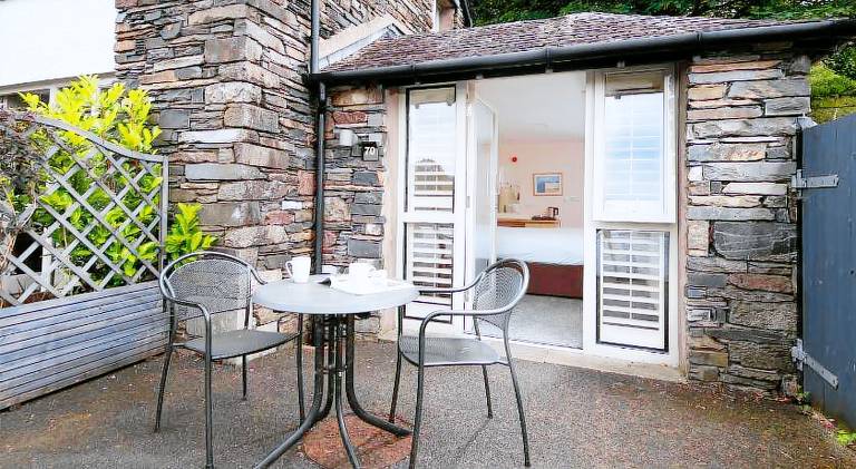 Ambleside Lake House — photo 3