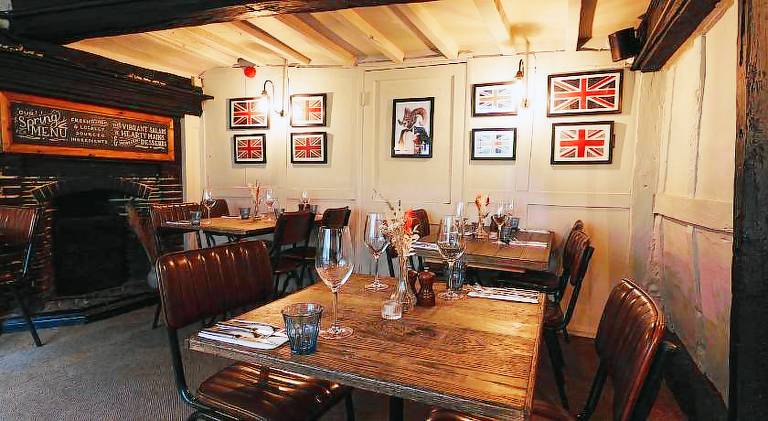 The Woolpack Hotel — photo 2