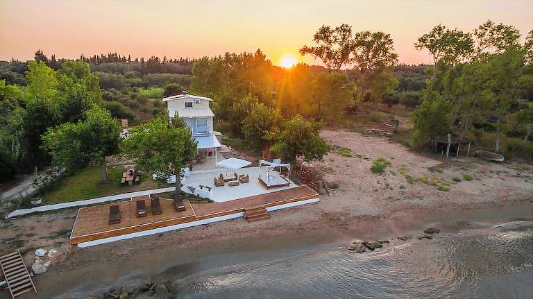 Villa Kavos