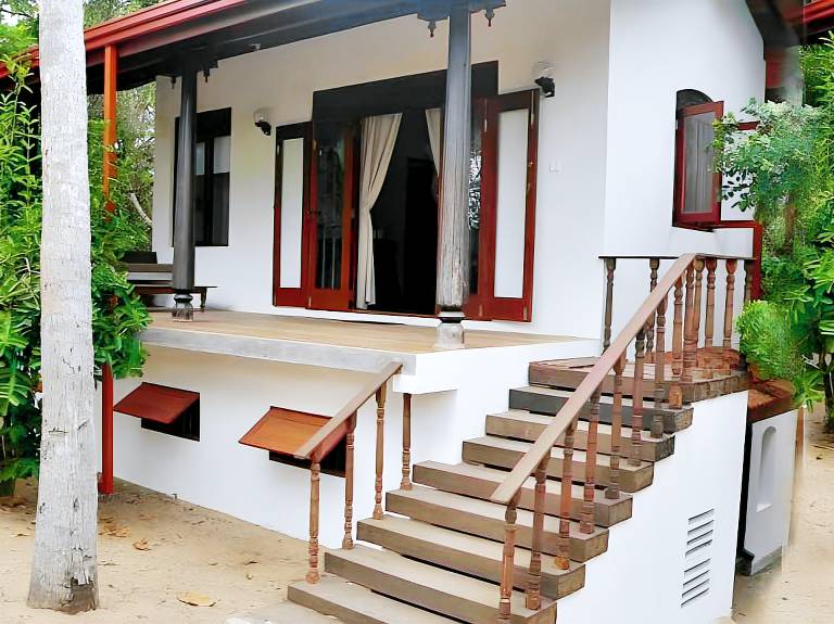 The Waves Beach Chalets in Tangalle