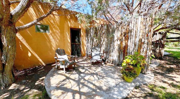 Old Taos Guesthouse B&B — photo 3