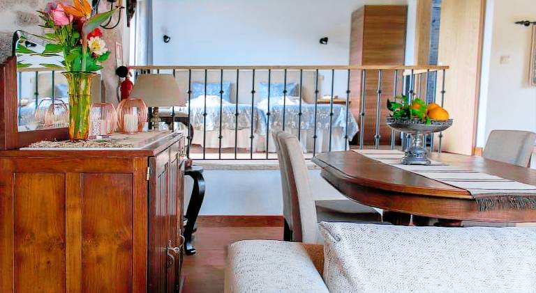 Villa with yard, patio & BBQ | Pets allowed — photo 5
