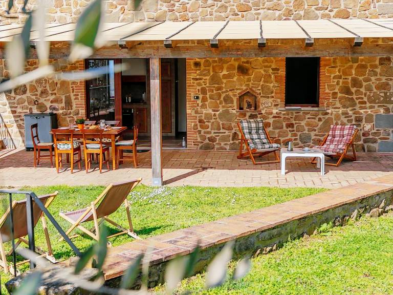 Vacation home with terrace, garden & barbecue | Nature view | Pets allowed — photo 5