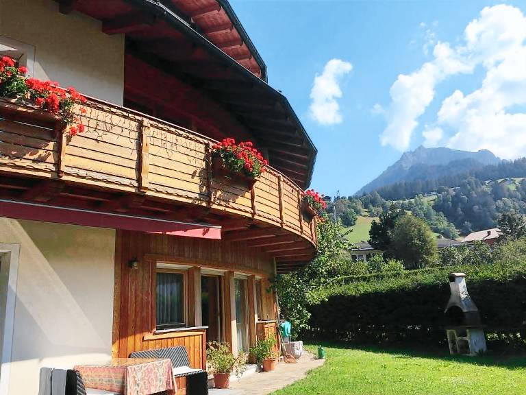 Apartment "Villa Anita Piz da Peres" with Mountain View, Sauna, Wi-Fi & Terrace — photo 2