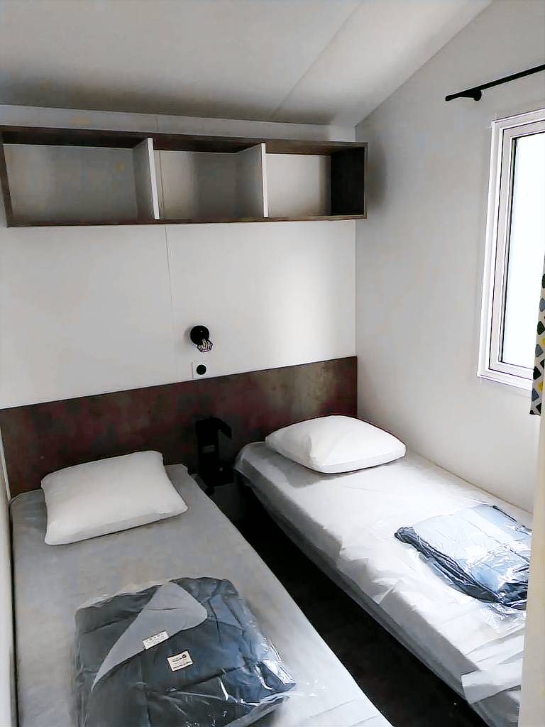 Campsite Domaine des Salins - Mobile home Grand Confort 24m² / 2 bedrooms covered terrace 4 people — photo 5