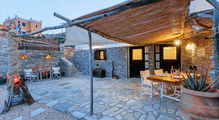 Vacation home with BBQ, terrace & yard | Perfect for remote work — photo 5