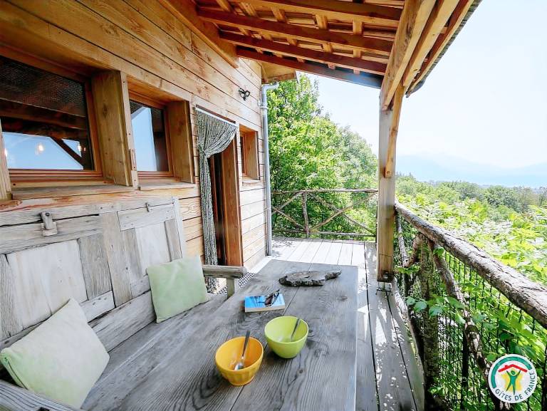 Gite with patio, BBQ & yard | Close to the ski | Pet-friendly — photo 5
