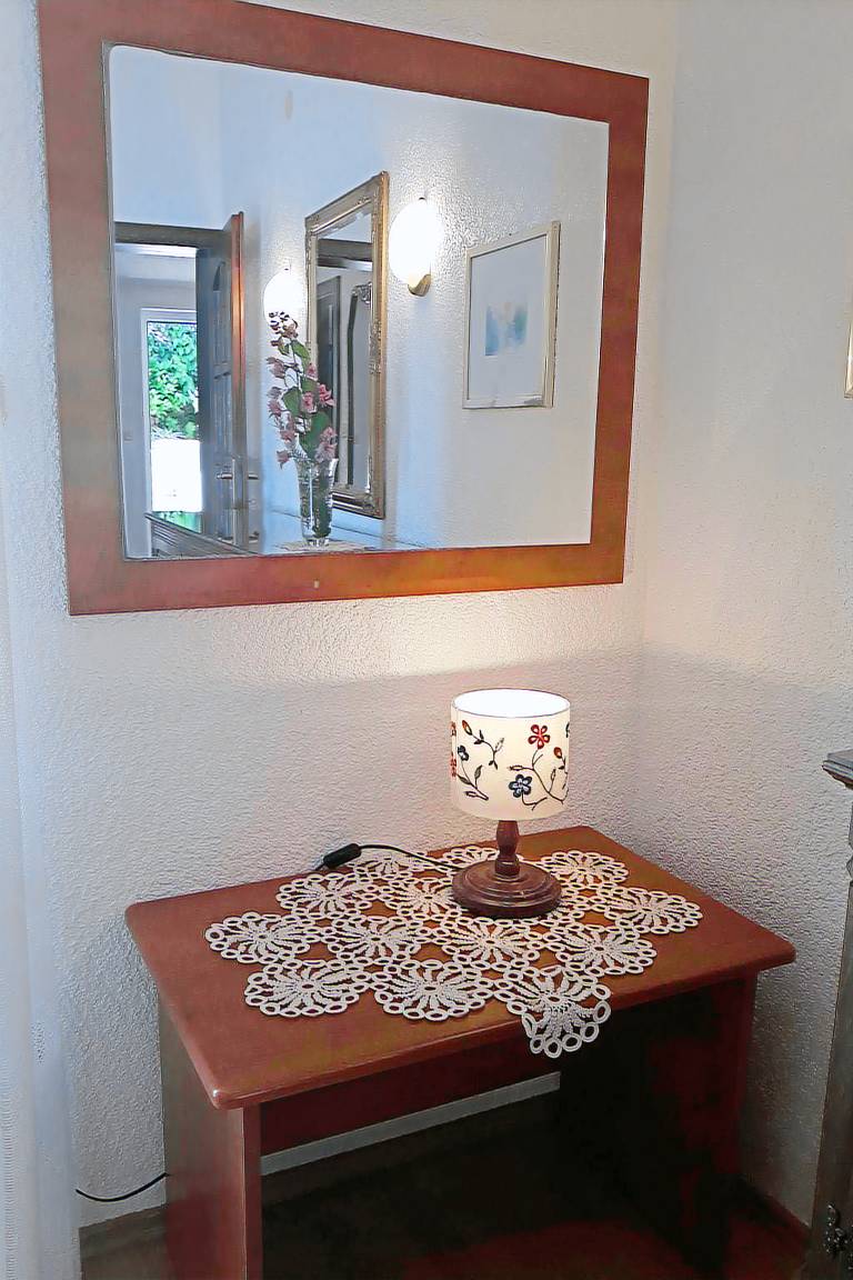 Haus am Wasser mit Blick aufs Wasser — photo 4