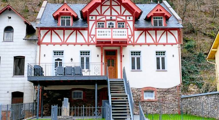 House with pool & jacuzzi | Pets are welcome in Cochem