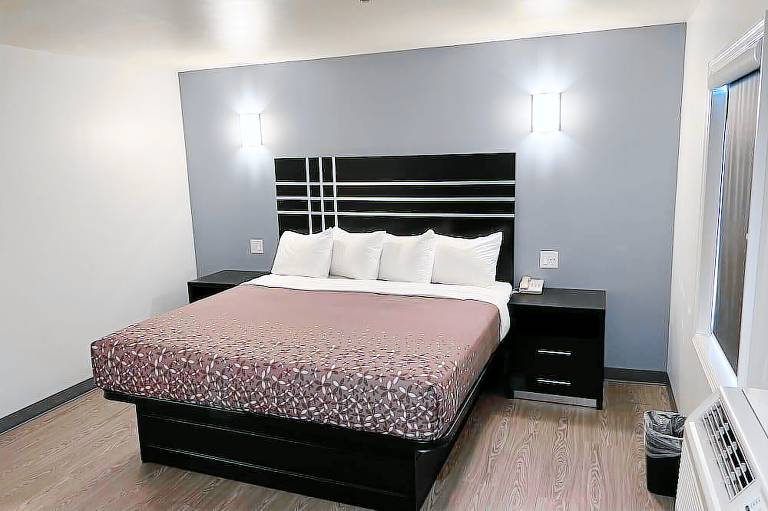 112 Motel