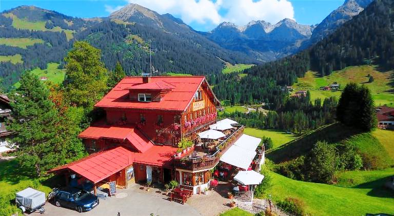 Apartment with 2 rooms for 4 persons in Mittelberg
