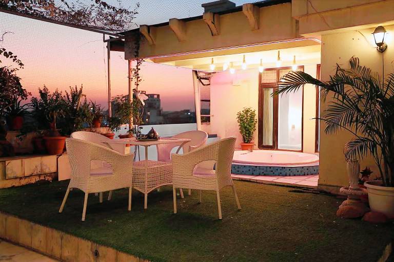Apartment  MOHRA INDIA (Jewellery & Gemstone)