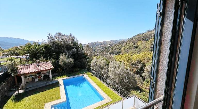 Vacation home with garden, BBQ & private pool | Suitable for remote work — photo 4