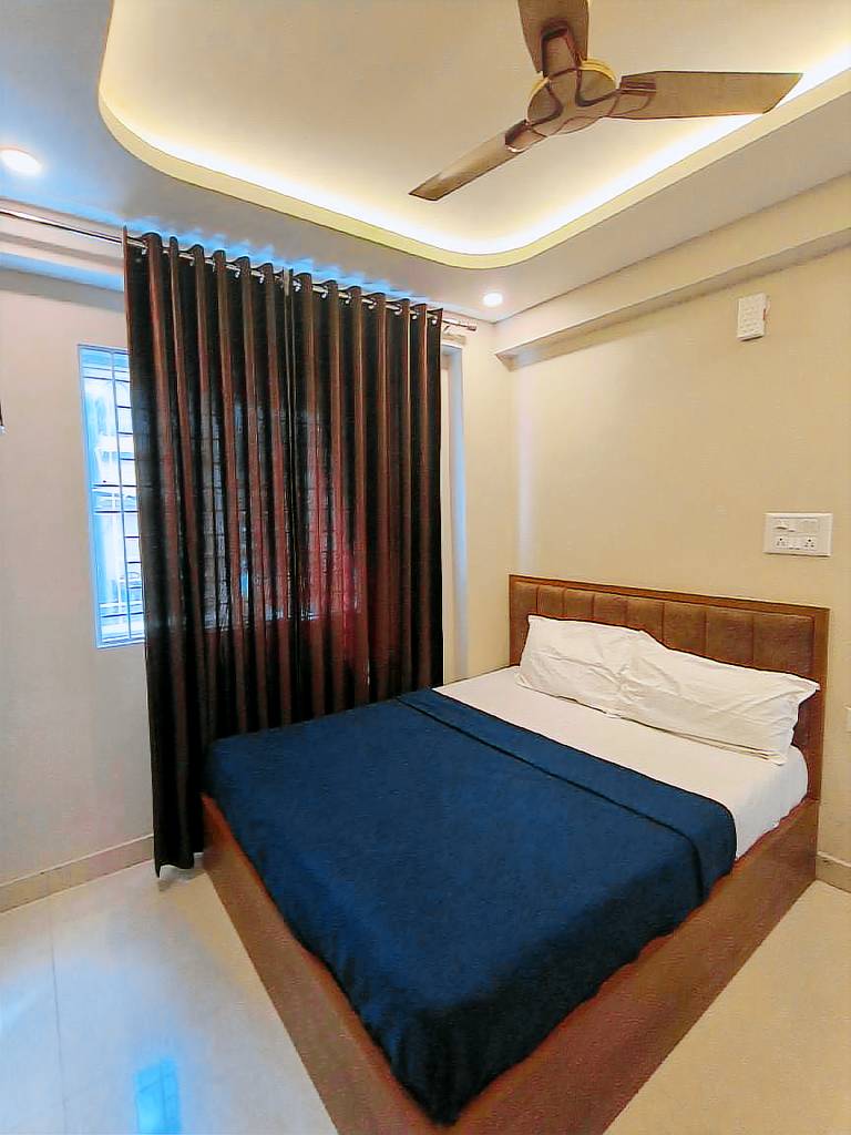 Crystal Hotel Inn — photo 2