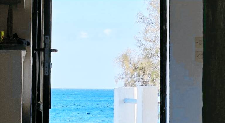Beautiful house with BBQ & patio | Close to the beach | Dogs allowed in Rhodes