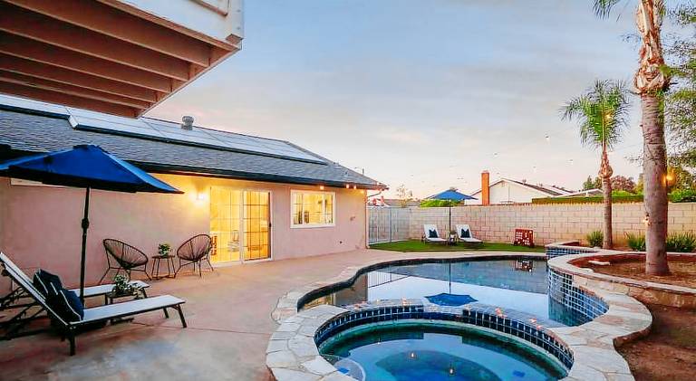 Vacation home with pool & hot tub | Suitable for remote work | Pet-friendly — photo 5