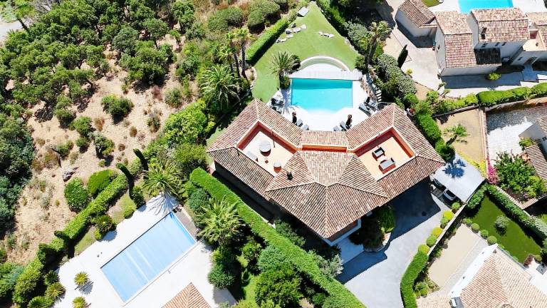 Wonderful villa with pool, garden & BBQ | Beach view | Pets are welcome — photo 4
