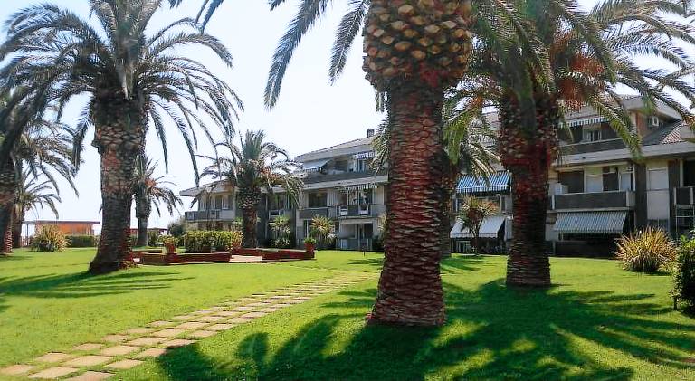 Apartment with terrace & garden | Close to the beach | Pets are welcome in Montesilvano