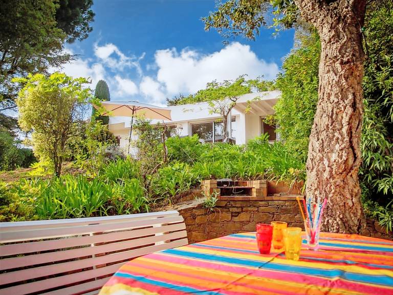 Cosy villa with sea view, 350 m from the beach — photo 4