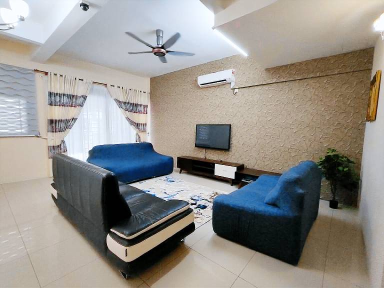 1200 m&sup2; Ferienhaus