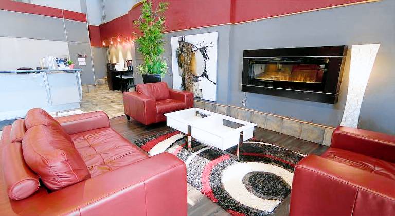 Days Inn by Wyndham Estevan — photo 3