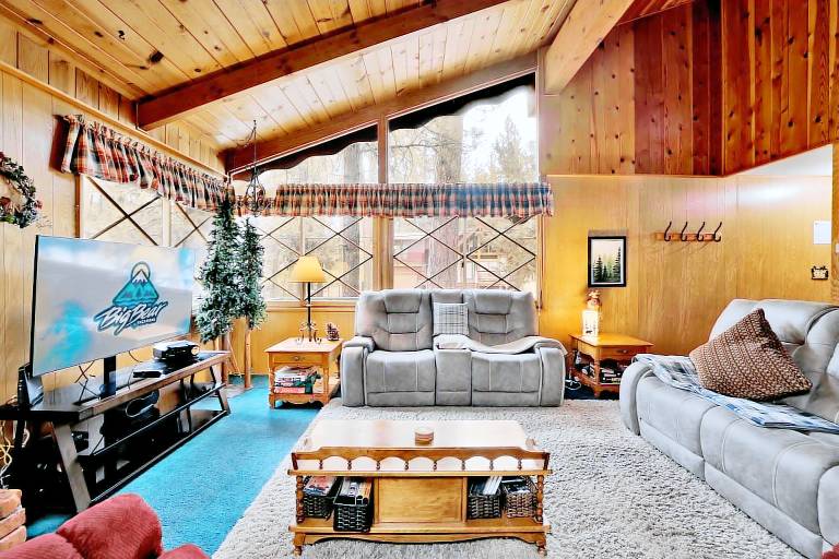 Cabin with BBQ | Mountain view — photo 4