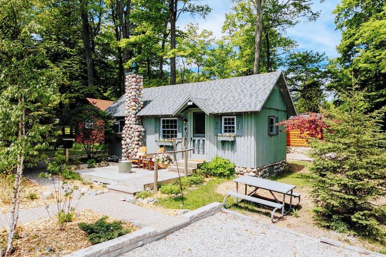 Cabin Northport