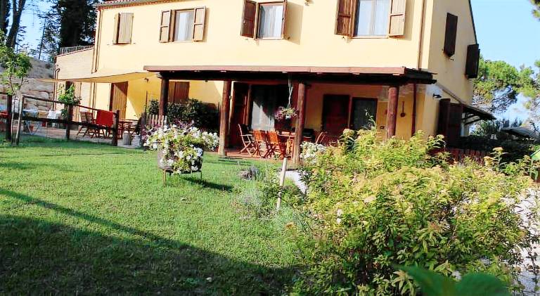 Il Gelso Nero in Camerano