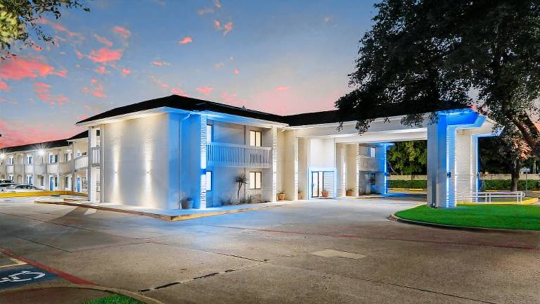 Motel 6 Addison, TX - Dallas in Addison, TX