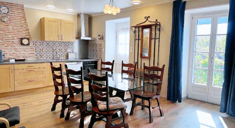 Nice holiday apartment with patio | Good for workation | Pets are welcome in Nevers