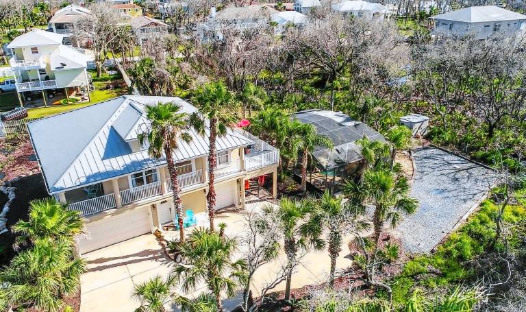 Child-friendly vacation home with fast internet, grill & yard | Sea view | Beach nearby | Pet-friendly — photo 4