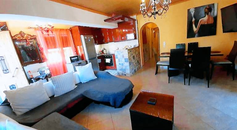 Fully equipped vacation home with yard, private pool & jacuzzi | Pet-friendly — photo 2