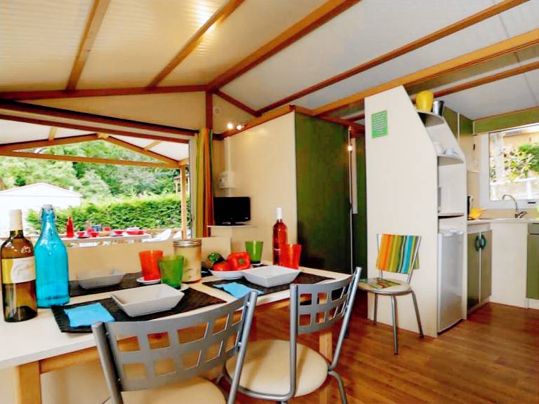 Chalet with heated pool & terrace — photo 5
