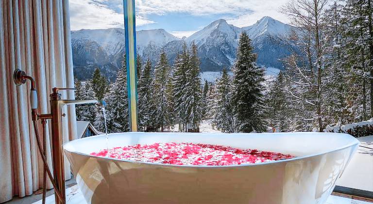 Luxury Chalet Strachan - Jacuzzi and Sauna — photo 4