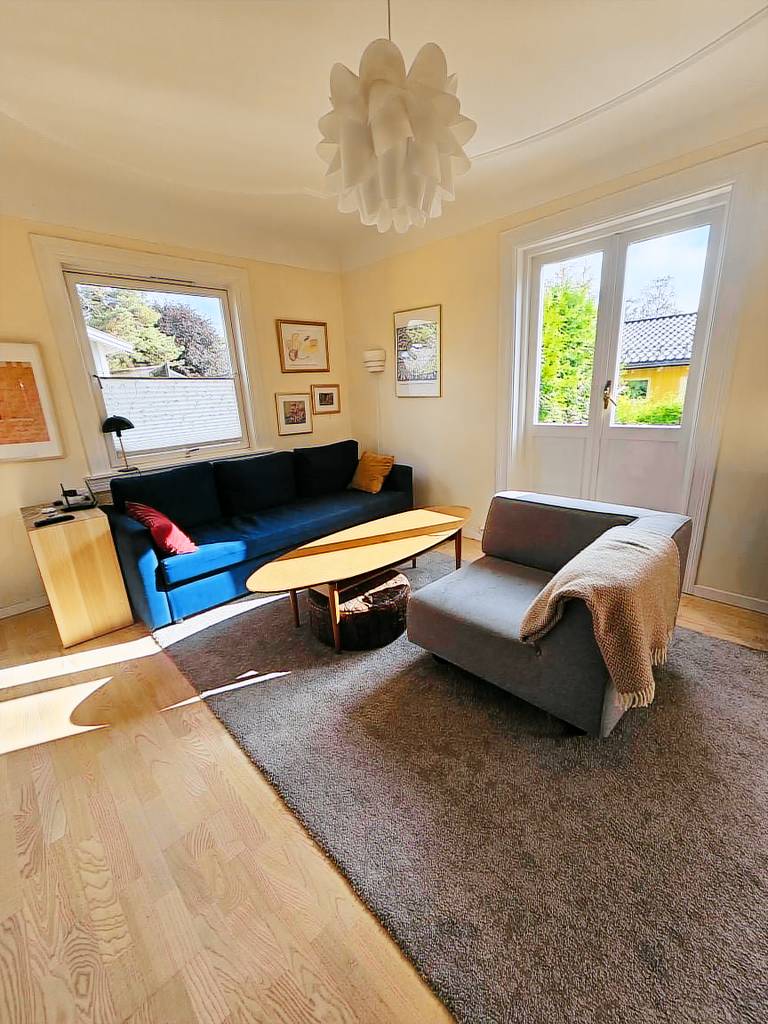 Family-friendly rental apartment with hot tub, yard & BBQ | Pets allowed — photo 3