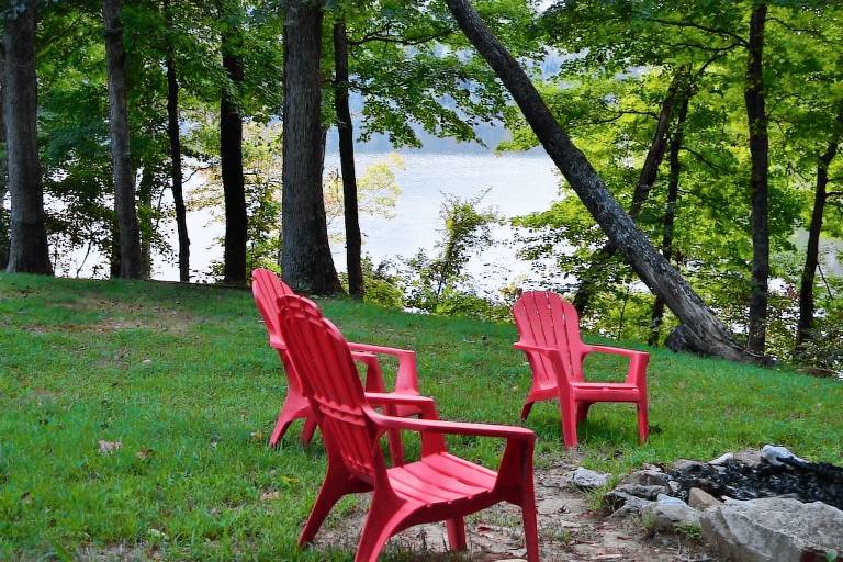House Nolin Lake