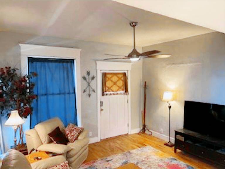 Prime Location 4 a Furnished Rental - Work & Play in walking distance! — photo 2