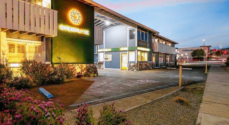 Gateway Lodge — photo 2