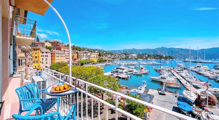 Sea View Home - Steps to Sea - AC - WiFi - Center — photo 3