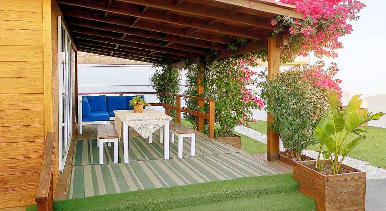 House with pool — photo 3