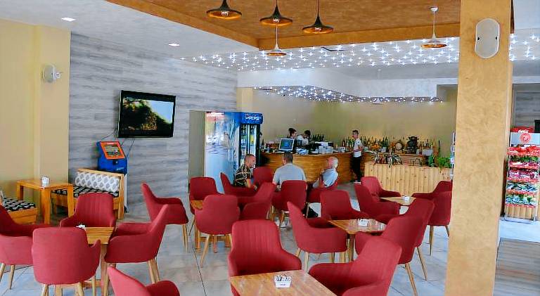 Hotel Alpet — photo 3