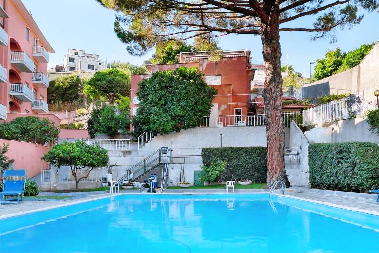 Apartment 'Casa Sole E Mare' with Shared Pool, Private Terrace and Wi-Fi — photo 4