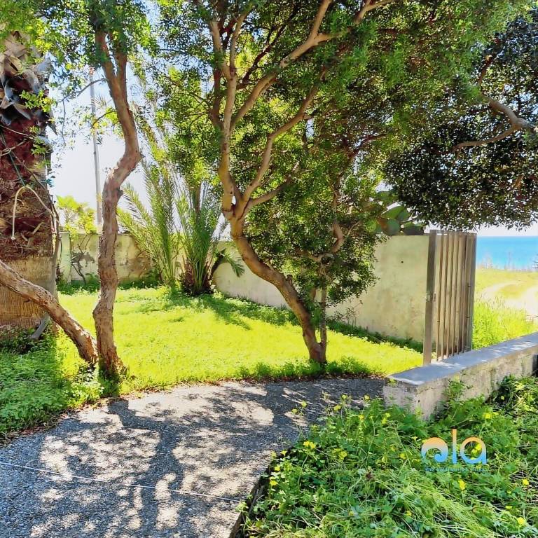 Wonderful house with yard | Sea view | Pets are welcome — photo 4
