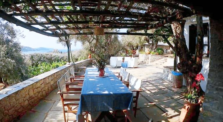 Holiday apartment with garden & terrace — photo 3