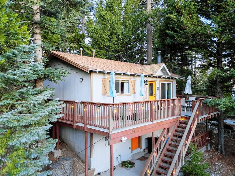 Cabin Lake Arrowhead