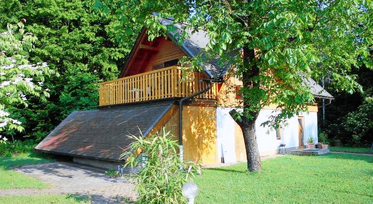 Apartment with pool in Villach