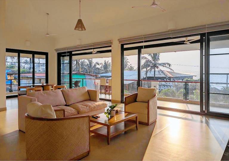 Beach front villa Ashwem Ocean in Morjim
